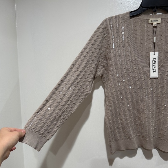 New L'AGENCE Trinity Sequin Cable-Knit Sweater Large L Pale Neutral Fall Staple - Picture 3 of 11